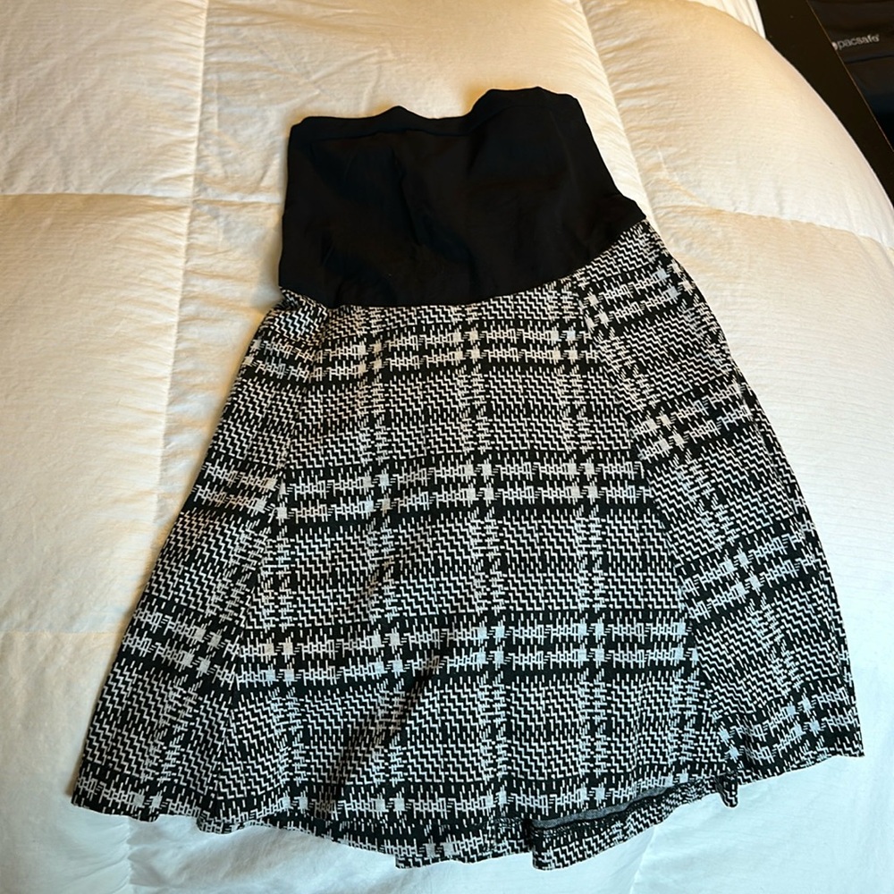 Motherhood maternity skirt